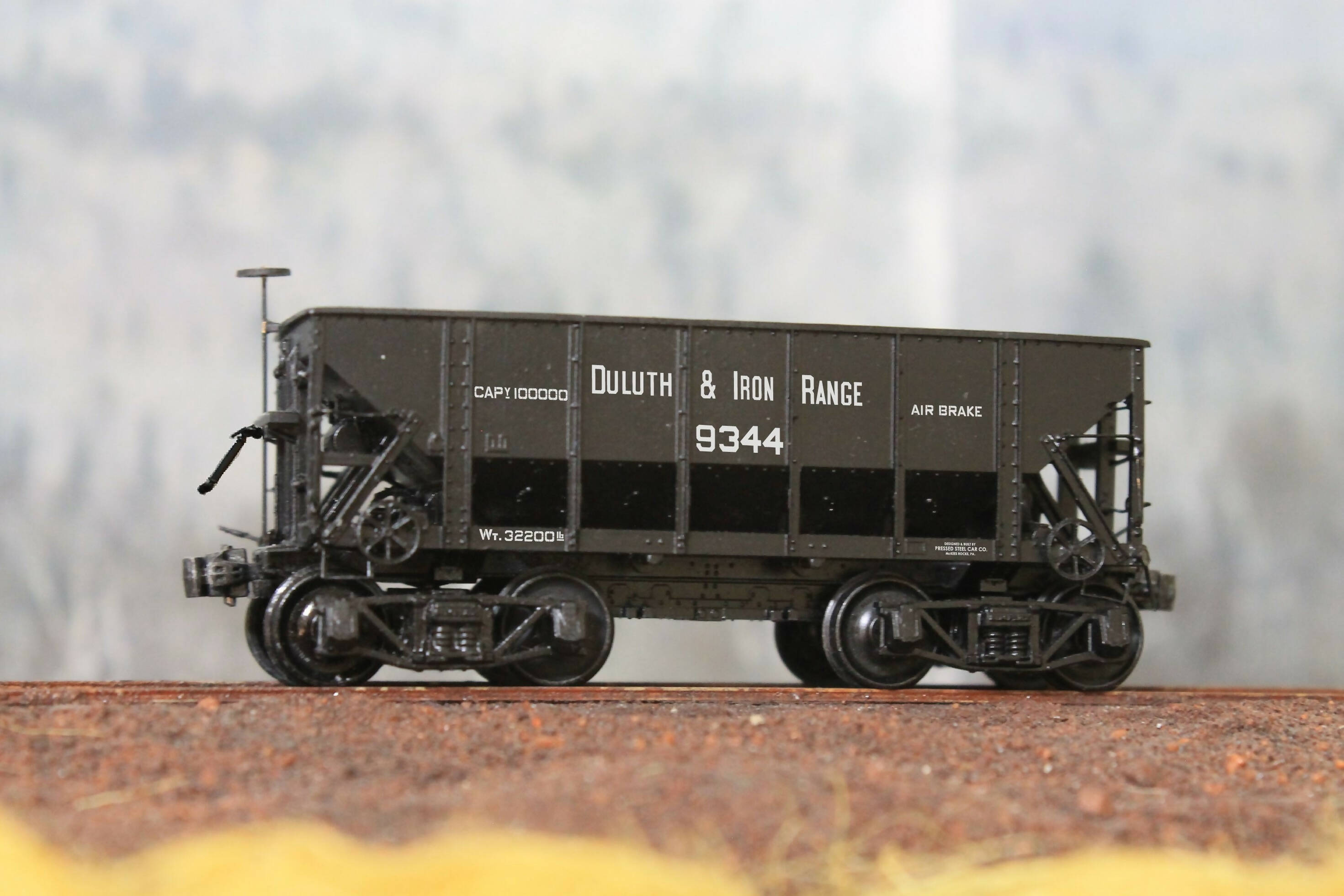 Duluth, Missabe & Iron Range Family U-4/D-4 22' Ore Cars
