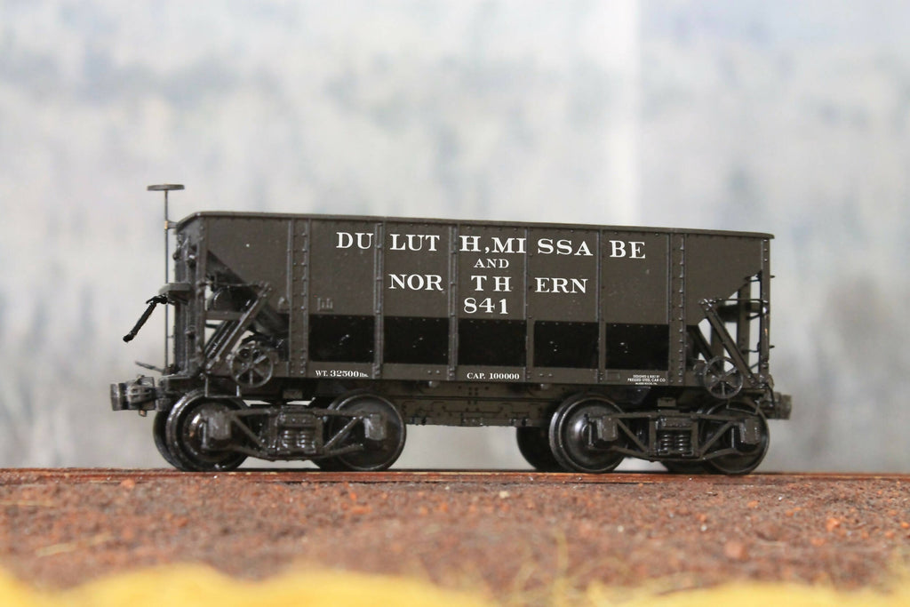 Duluth, Missabe & Iron Range Family U-4/D-4 22' Ore Cars