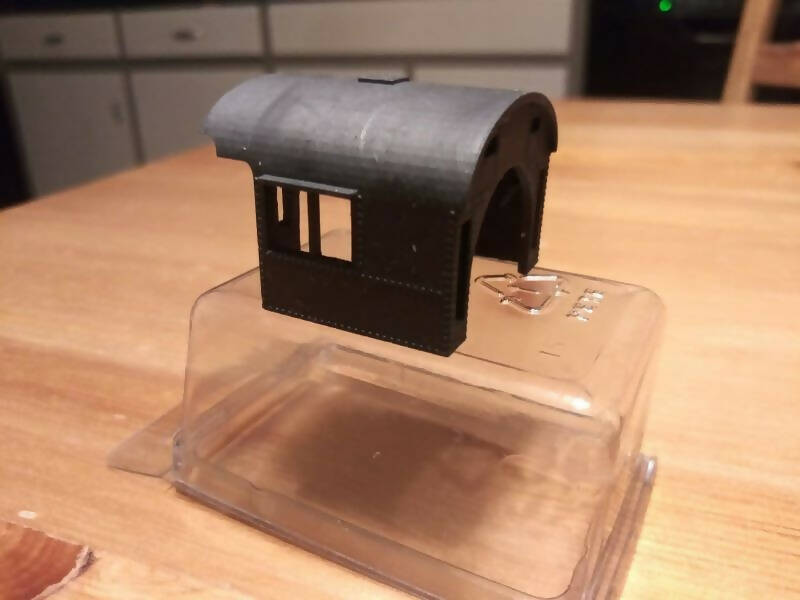 Southern Pacific style locomotive cab (HO)