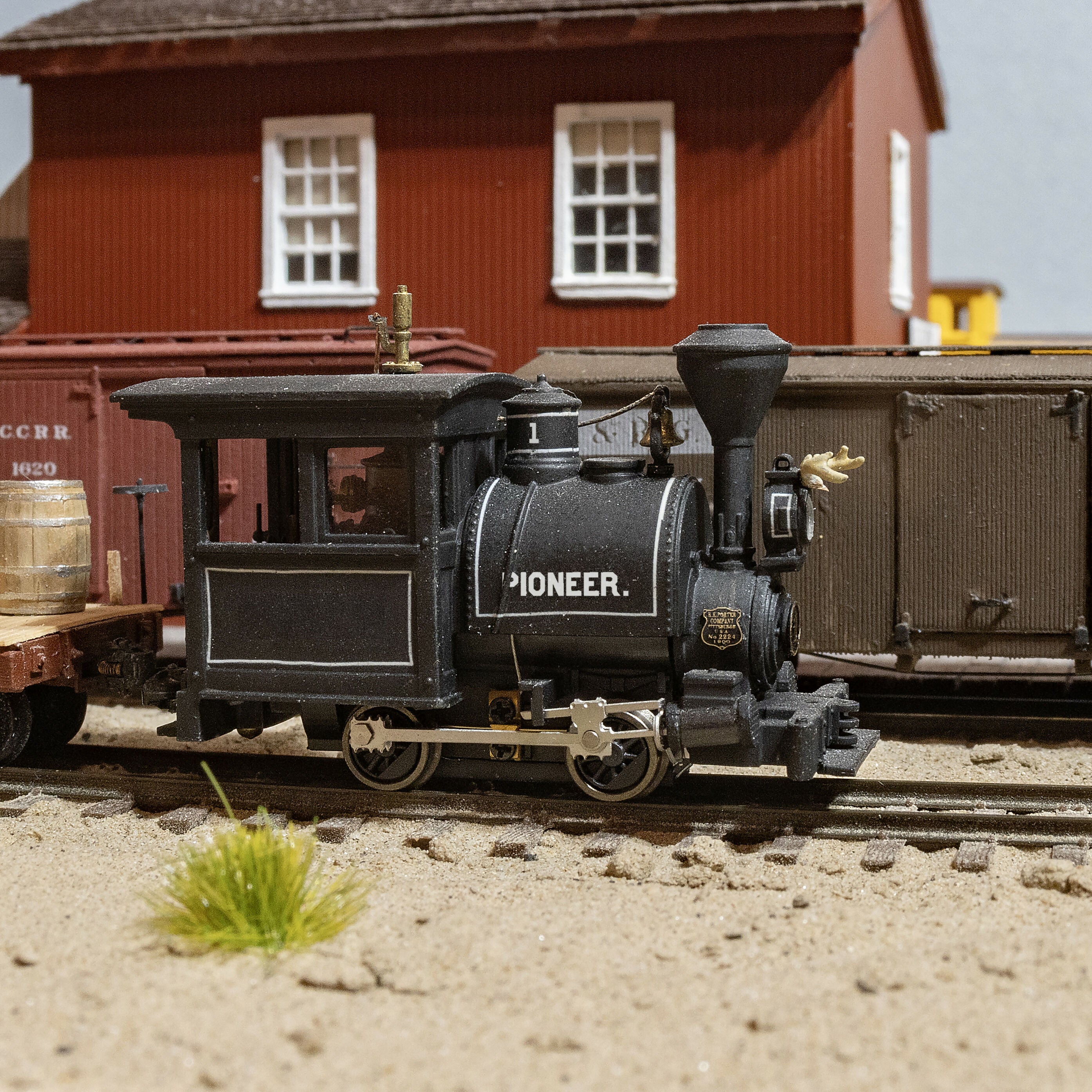 Locomotive Striping for Toma Porter 0-4-0 - HOn3/HOn30
