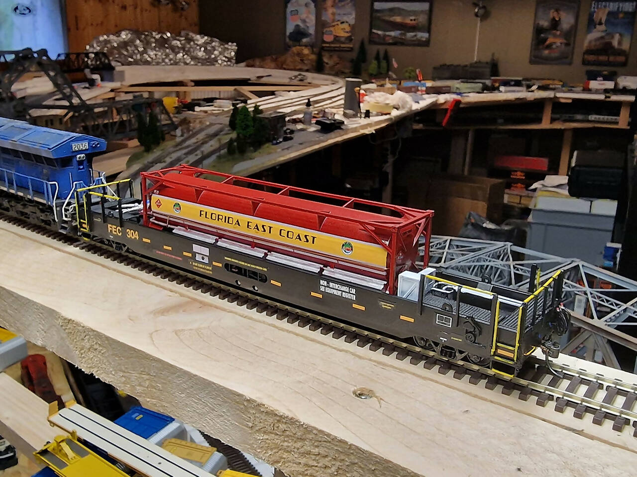 Florida East Coast LNG fuel tender