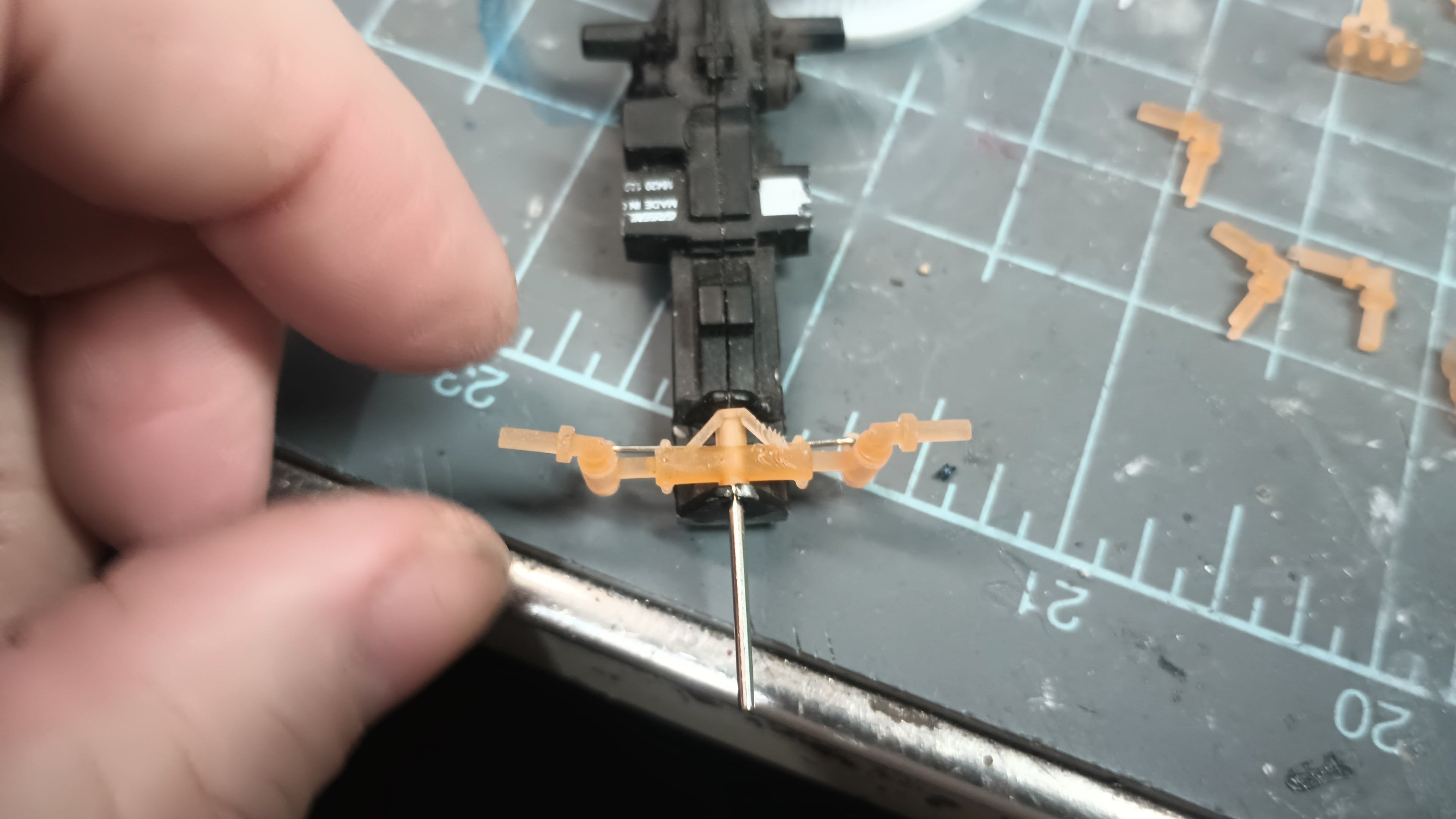 1:64 scale Greenlight IH 5088 steerable front axle kit