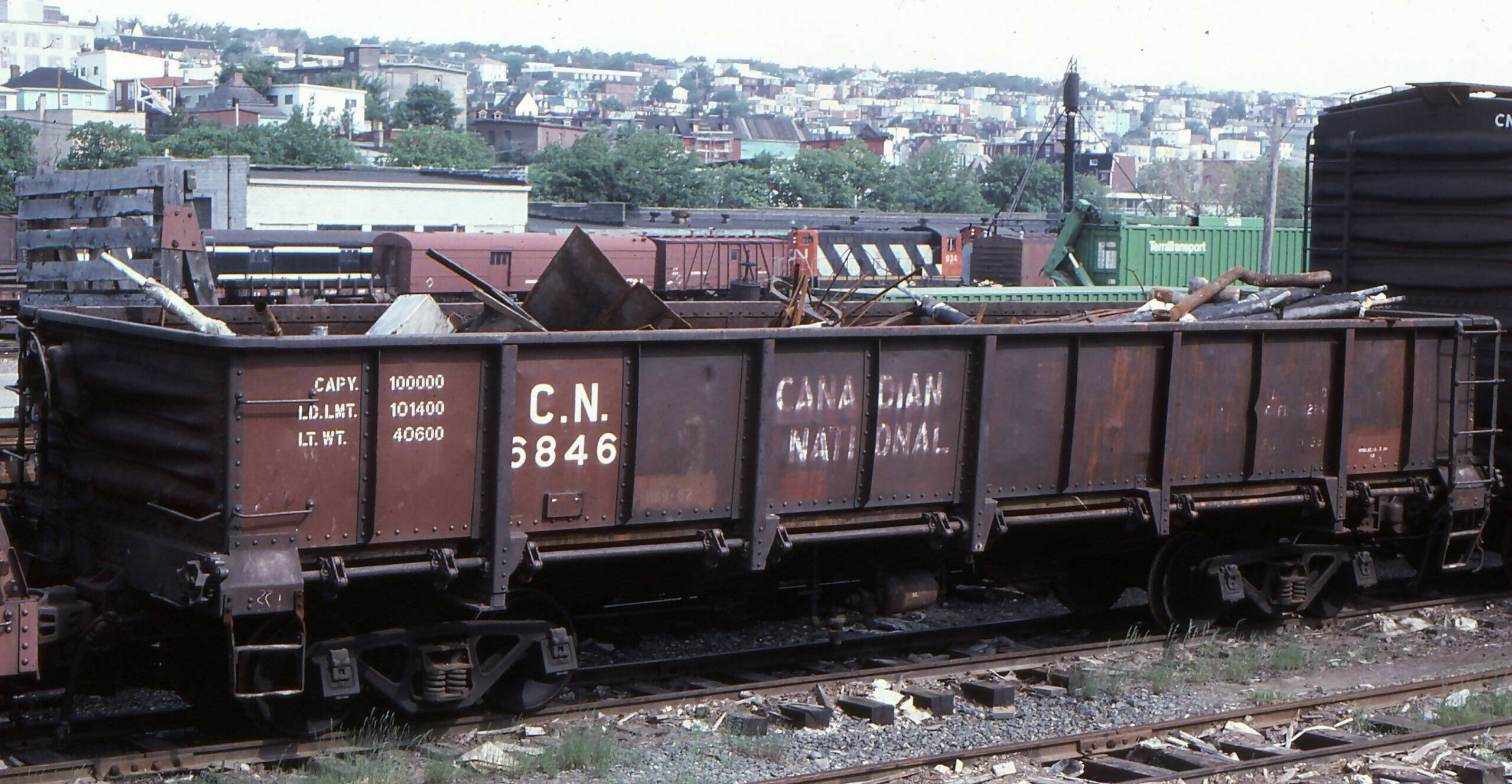 Narrow Gauge 40 ton Steel Gondola - HO, S